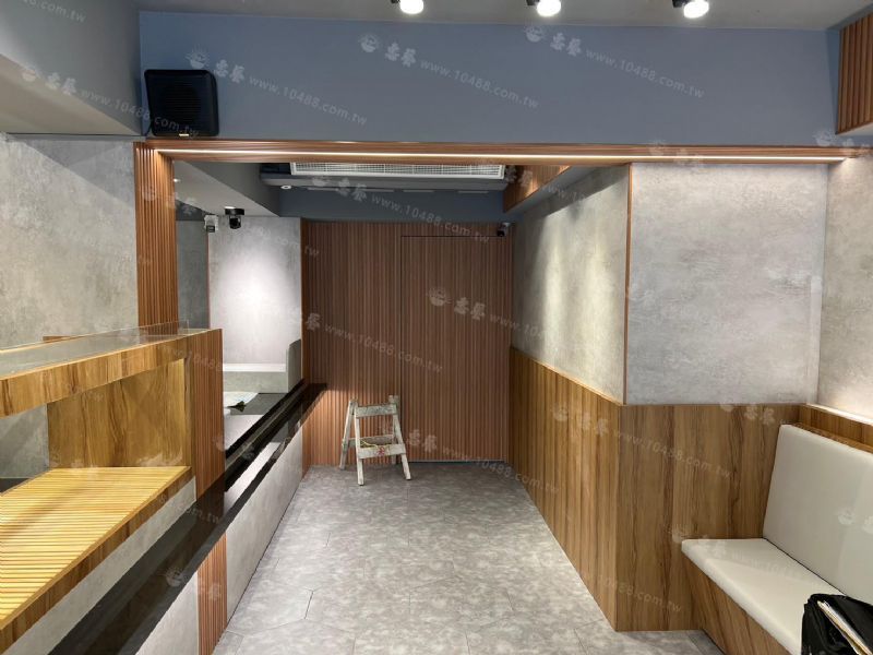 松山麵包店 店鋪裝潢規劃/賣場設計/麵包架製作/訂製櫃台